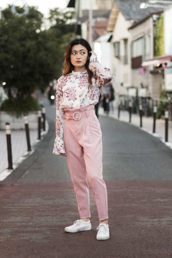 Trendy Clothes for Girls in Pakistan
